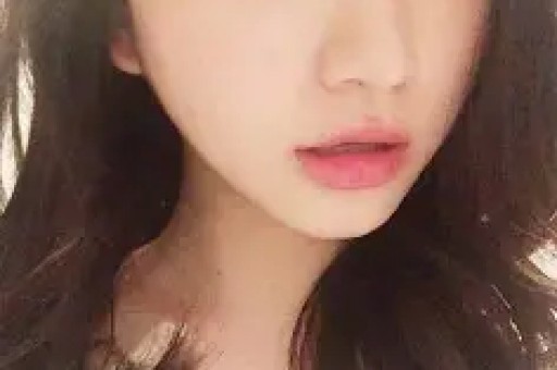 曝黄晓明深夜和长发美女约会！女方鲜嫩又漂亮撞脸Baby
