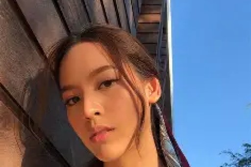 周也恋爱被拍！两次拥吻画面曝光男方身份引热议！
